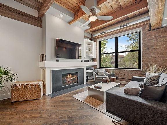 3rd image of 3201 N Ravenswood Ave APT 202