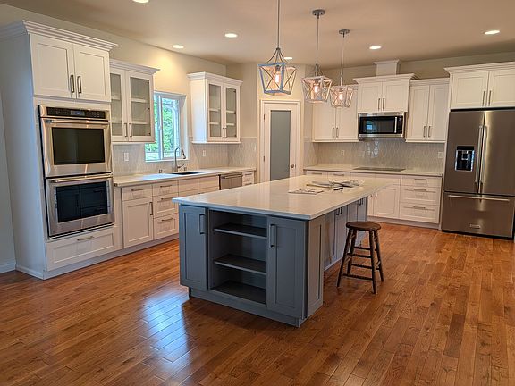 4th image of 13837 Bay View Rd