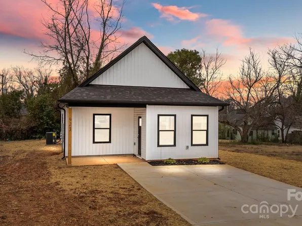 923 Cedar St, Salisbury, NC 28144