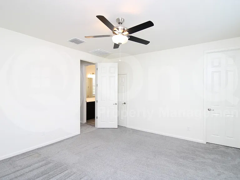 231 E Wisteria Dr — Photo 8