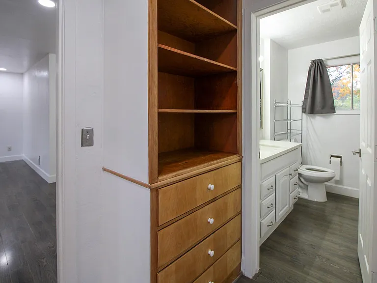 1170 Clearview Ave NE — Photo 14