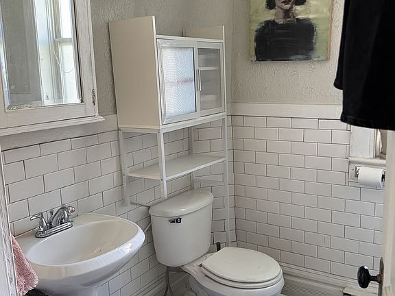 5th image of 1361 N Pearl St #4