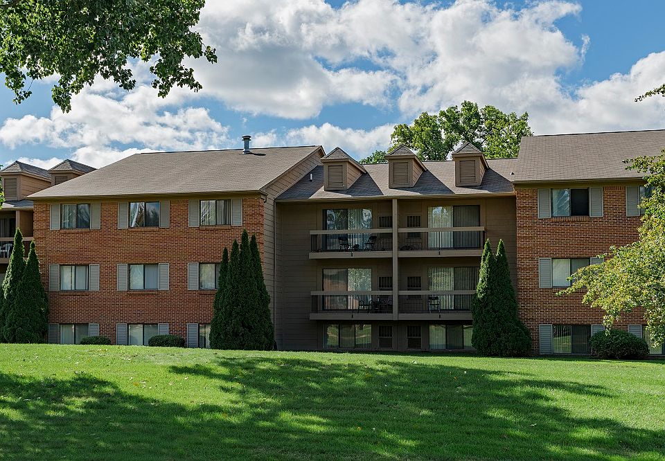 2nd image of 24500 Weathervane Blvd APT B236