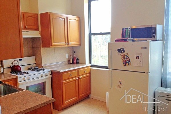 2nd image of 28 3rd St APT 1R