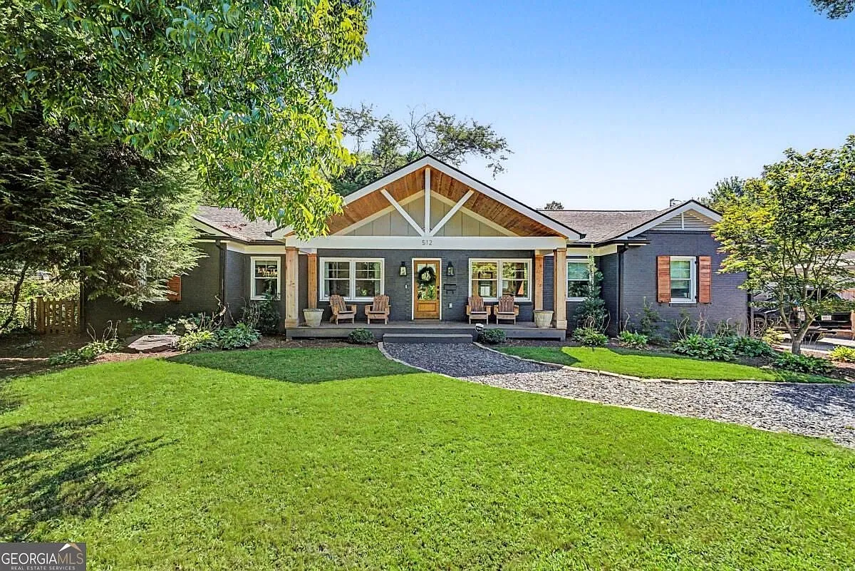 3 bed, 2.5 bath, $3,500 — Photo 1
