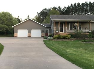 W5215 Pine St, Durand, WI 54736