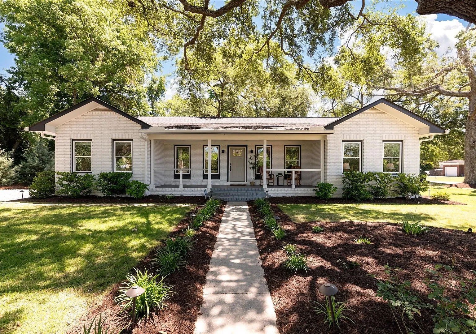 Spacious West Ashley Home Near Downtown Charleston — Photo 1