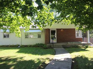 712 S Umbarger Rd, Muncie, IN 47304