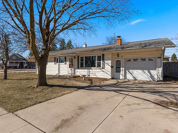 2nd image of 140 Friendship St