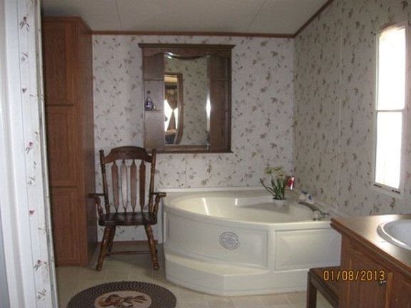 4th image of 51 Glavine St