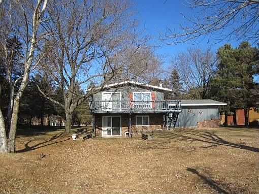 3rd image of 951 Wellington Ct