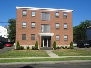 193 Arnoldale Rd APT B3, West Hartford, CT 06119