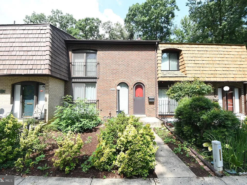 8147 Inverness Ridge Rd