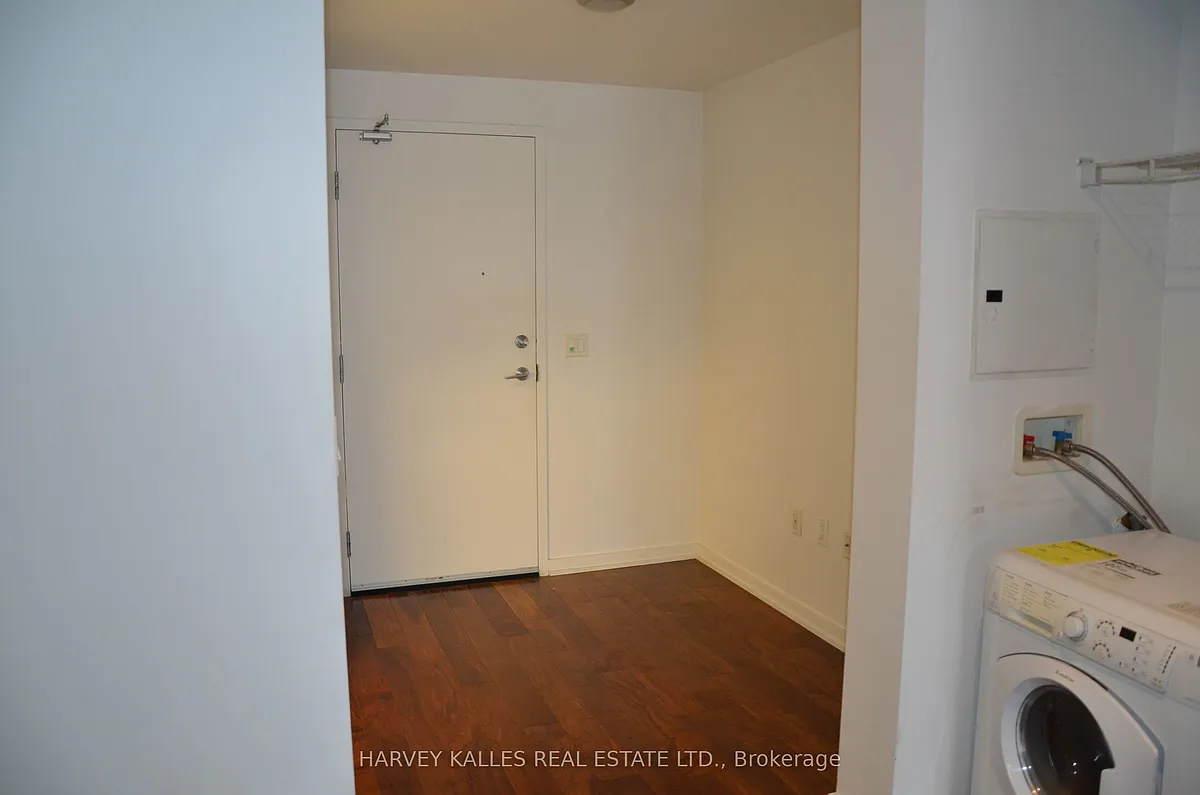 Building Photo - 47 Lower River St #526
