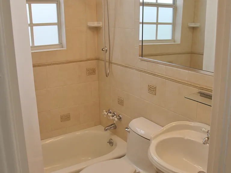 Gorgeous Bathroom. Brand New American Standard Toilet. Tub/Shower Setup.