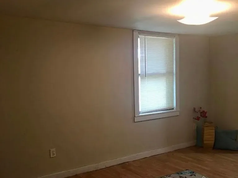 310 Carson Dr #7 — Photo 4