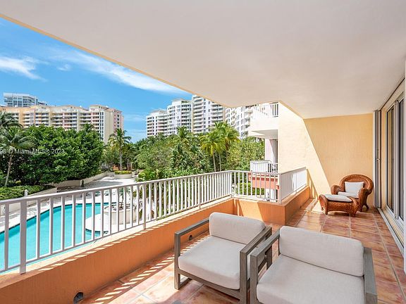 2nd image of 781 Crandon Blvd APT 405