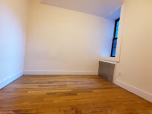 Rented by Sunshine Management Group, LLC | media 4