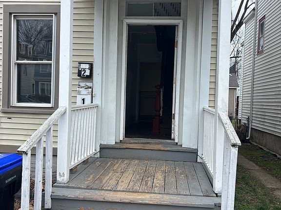 2nd image of 21 Jewett Ave APT 1