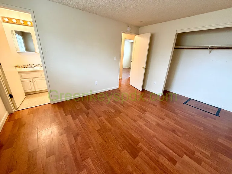 6125 SE 90th Ave — Photo 12