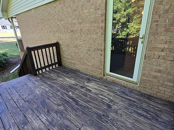 3rd image of 3816 Farrhill Rd