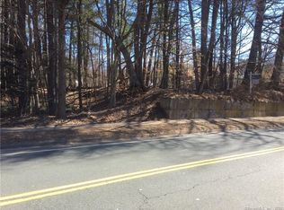 418 Oak St, East Hartford, CT 06118