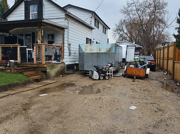 132 Bridge St W, Waterloo, ON N2K 1K9