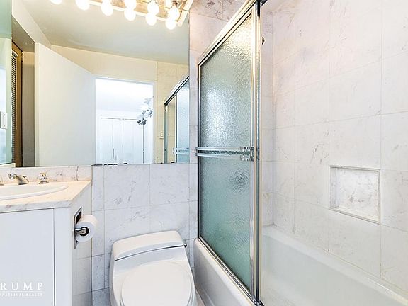 5th image of 106 Central Park S APT 11F