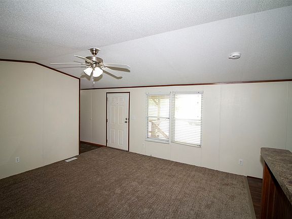 5th image of 775 Gorton Rd