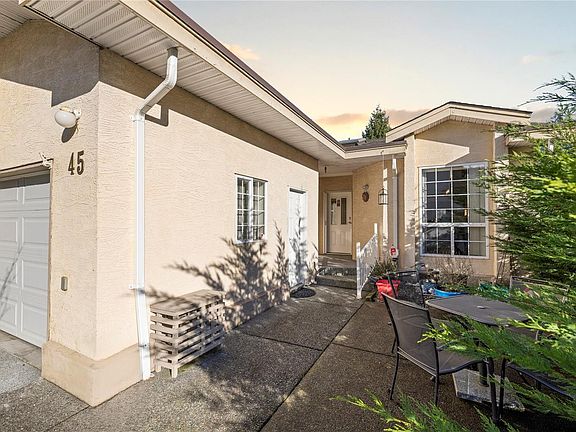 3rd image of 2979 River Rd #45