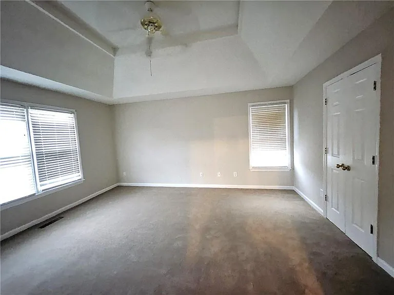 144 Hunters Trce — Photo 17
