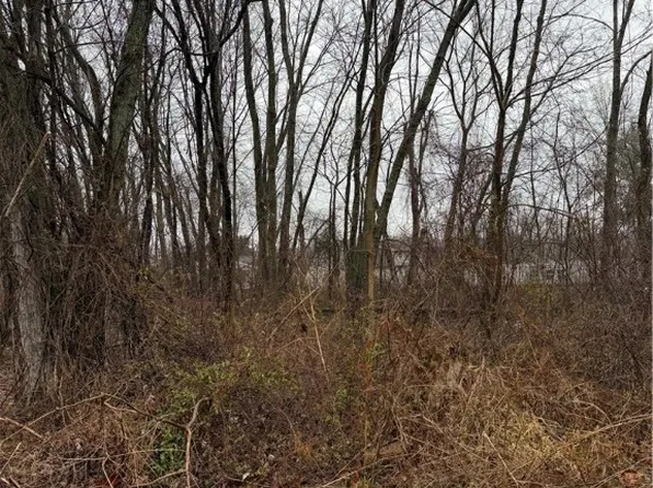 Greendale Ave, Byesville, OH 43723