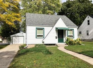 132 Monroe St, Sheboygan Falls, WI 53085