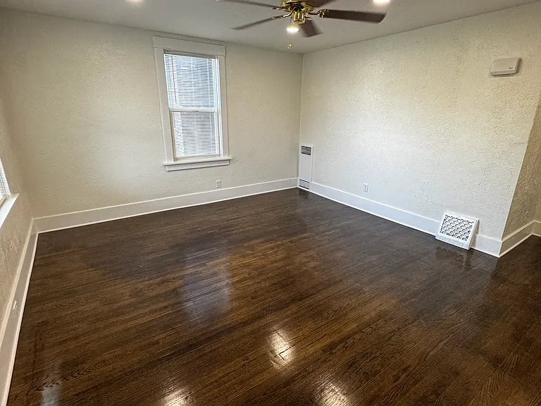 913 Forest Ave — Photo 27