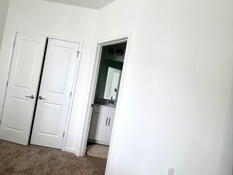 7004 Branch Ct — Photo 9