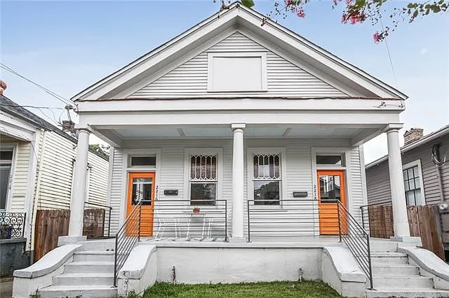 2216 Soniat St — Photo 1