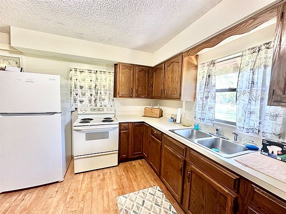 5th image of 29845 Mulberry Landing Rd W