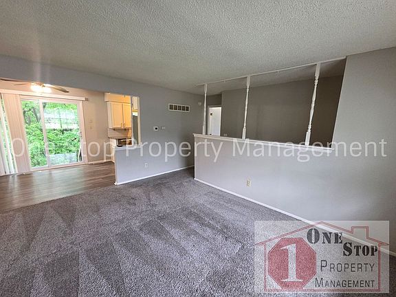 2nd image of 411 NE Westwind Dr APT A