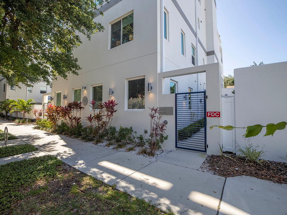 1st image of 536 4th Ave N #3