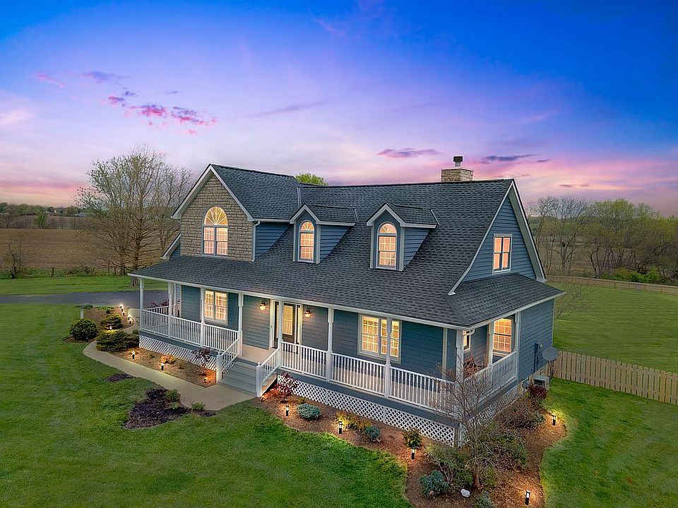 1st image of 8425 Heather Lake Dr