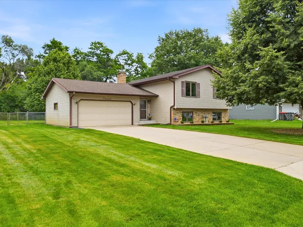 13445 Gladiola St NW, Andover, MN 55304
