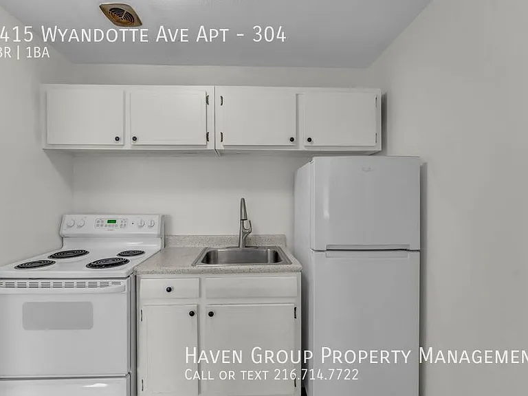 1415 Wyandotte Ave #304 — Photo 11