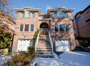 343B E Harriet Ave #B, Palisades Park, NJ 07650