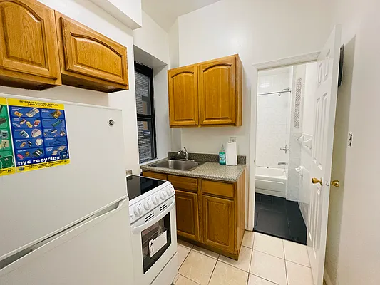 Rented by DeSimone Real Estate | media 13