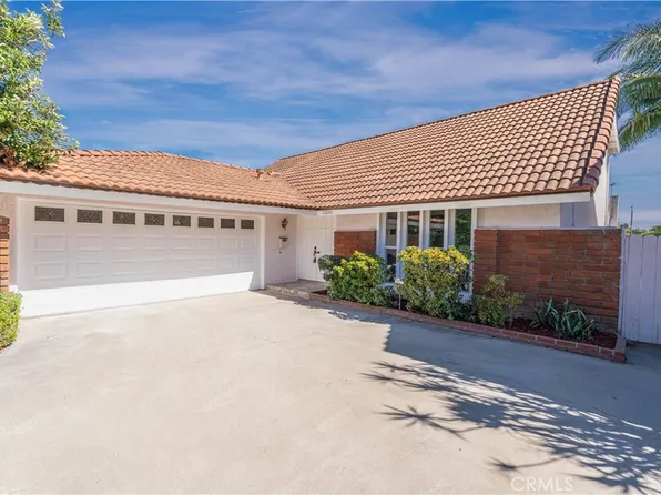 11220 Carolyn Pl, Cerritos, CA 90703