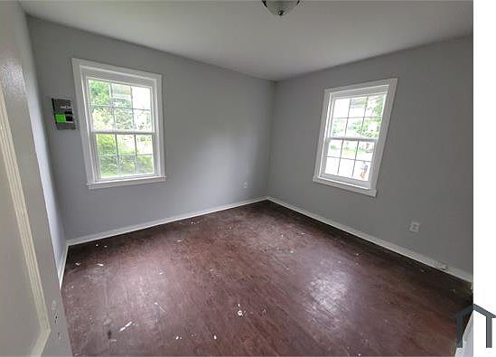 2nd image of 1040 S Lauderdale St