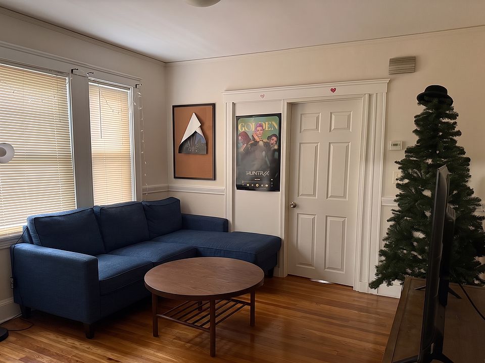 1st image of 22 Edison Ave Floor 1