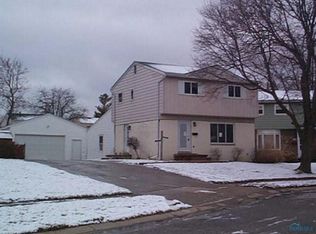 2207 Dahlia Cir, Toledo, OH 43611