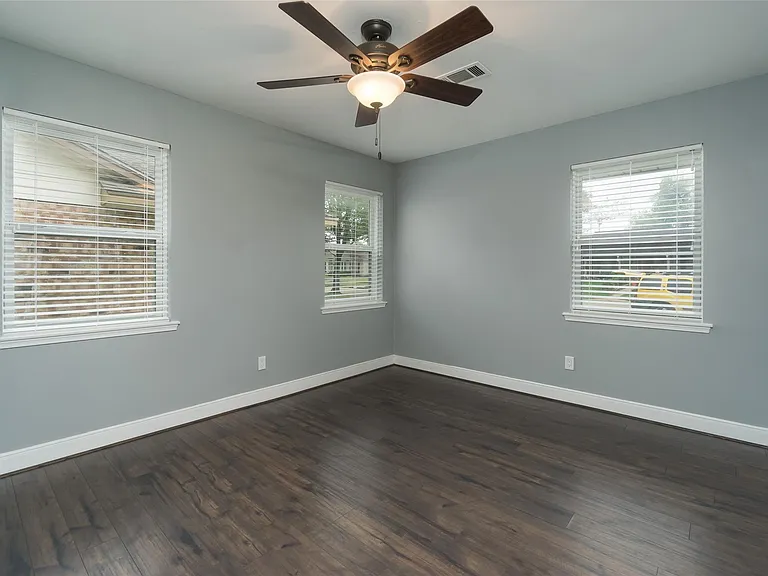 8326 Hazen St — Photo 18