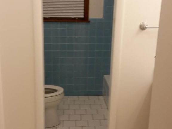 POWDER/BATHROOM